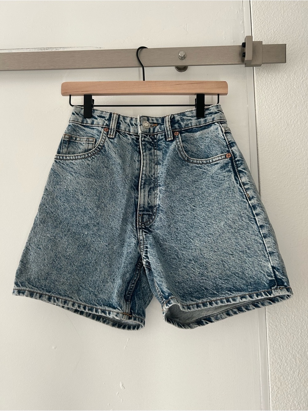 Zara High-Waist Light Blue Wash Denim Shorts